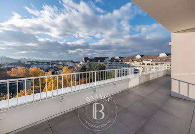 Apartment with terrace 12