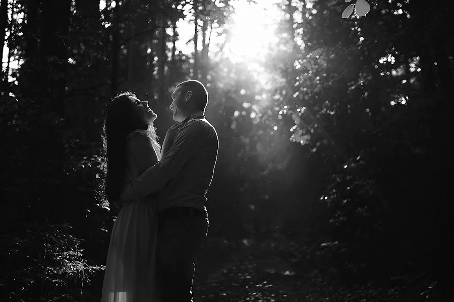 Fotografo di matrimoni Evgeniy Yanovich (evgenyyanovich). Foto del 18 dicembre 2017