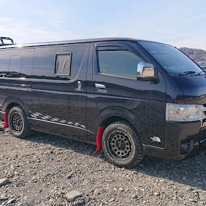 ハイエースバン TRH200V