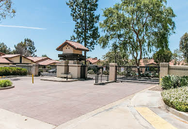 House with pool and garden 3