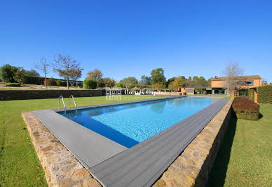 House with pool and terrace 3