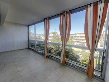 appartement à Juan les pins (06)