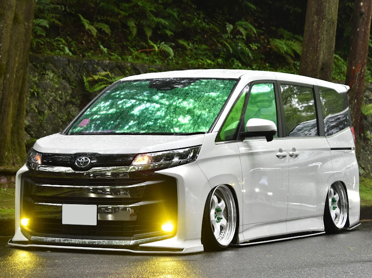 ノアのworkwheels・90ノア・クールレーシング・MEISTER S1 3PIECE・エアサスはモテるらしいに関するカスタム事例の投稿画像1枚目