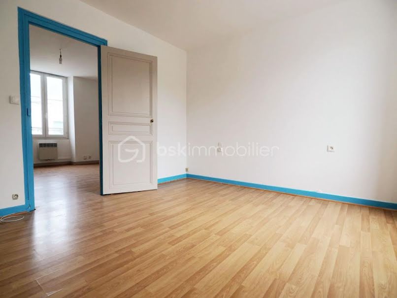 Vente maison 8 pièces 255 m² à Chevilly (45520), 189 000 €