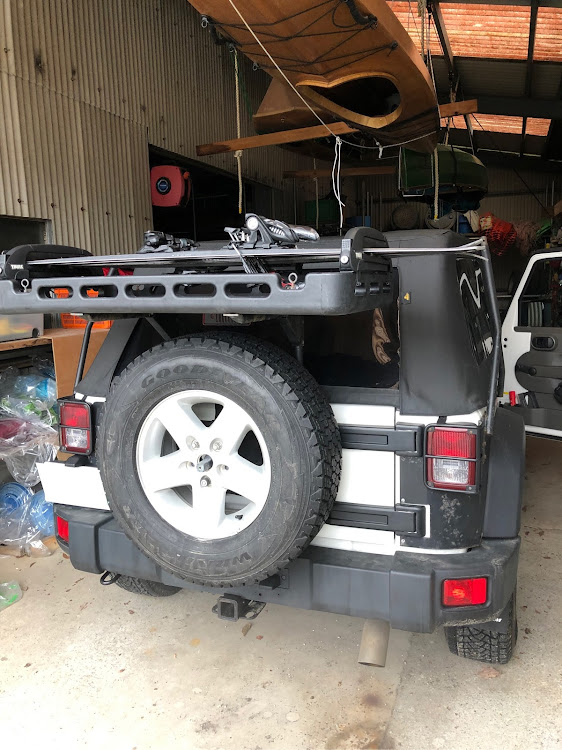 Cクラス セダンのドライブ・スキー・JEEP・関西・兵庫に関するカスタム事例の投稿画像2枚目