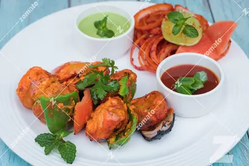 Chicken Tandoori Momos [6 Pieces]