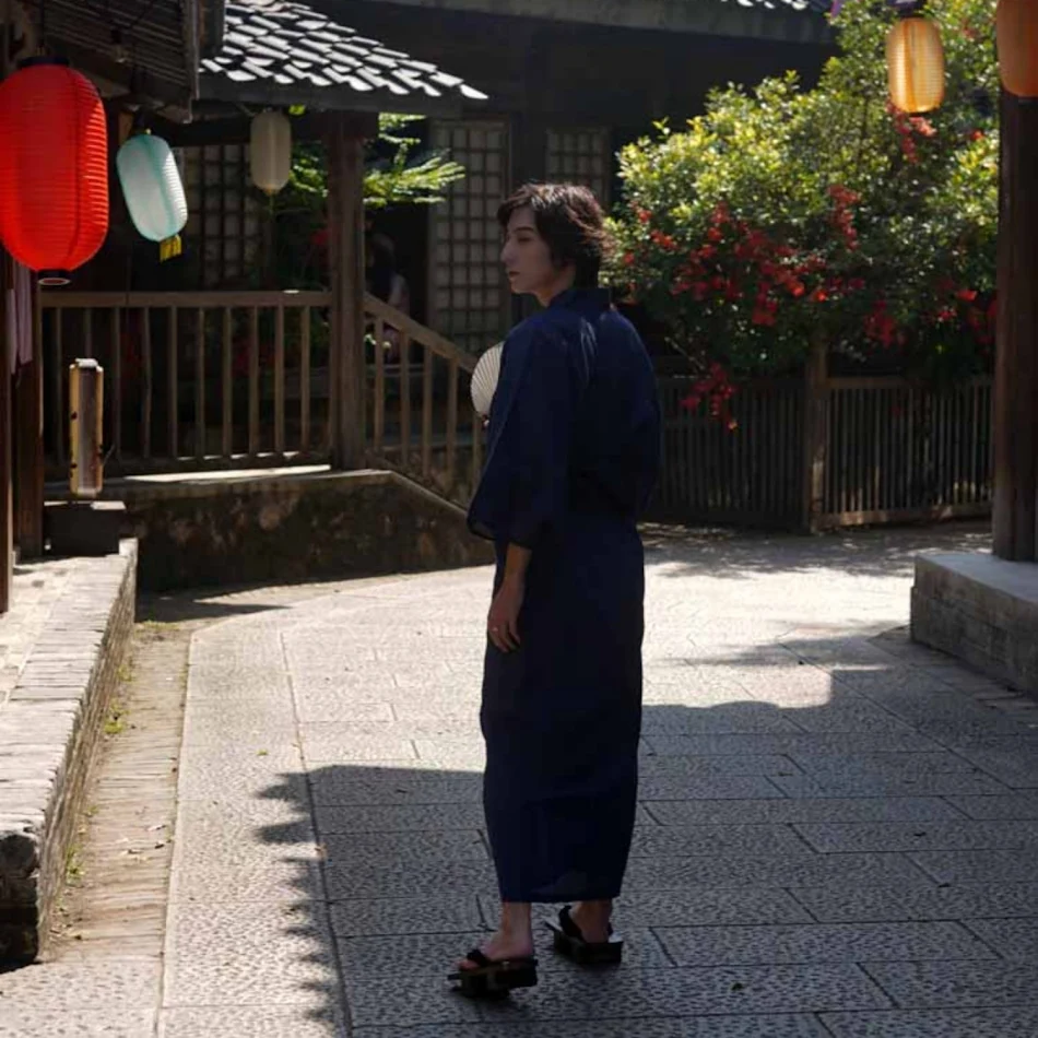 Japon Yukata Klasik Manga Sergisi. Geleneksel Japon sanatını ve kültürünü keşfedin, bir yukata giyin ve eşsiz bir deneyimin tadını çıkarın.