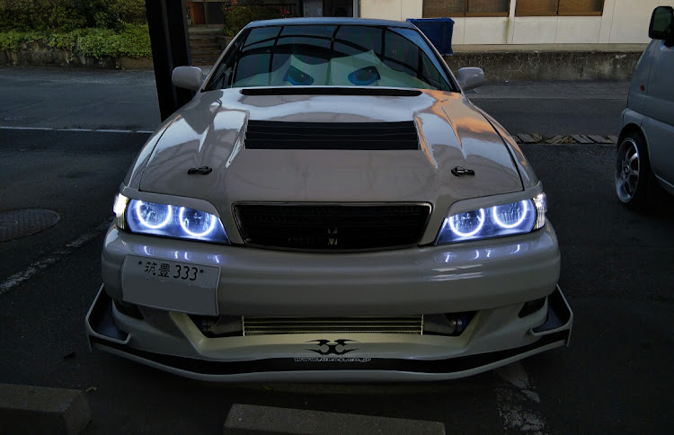 チェイサーのアイライン・JZX100・チェイサー・畑優介・DIYに関するカスタム事例の投稿画像1枚目