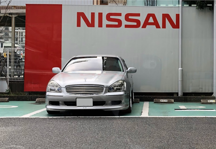 シーマの日産・シーマ・ディーラー・部品・メンテナンスに関するカスタム事例の投稿画像1枚目