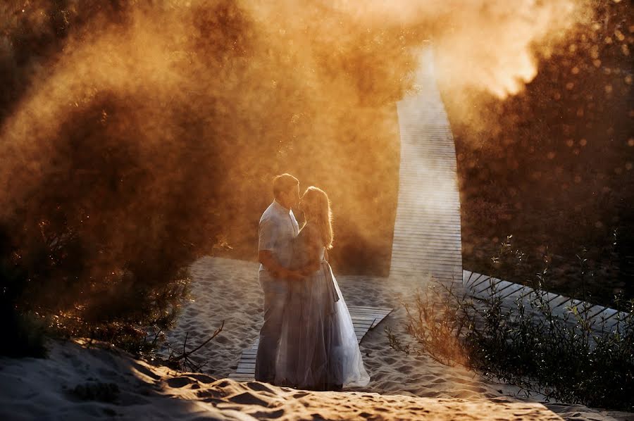 Fotógrafo de casamento Aleksandr Lobach (lobach). Foto de 2 de março 2021