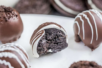 No-Bake Oreo Truffles