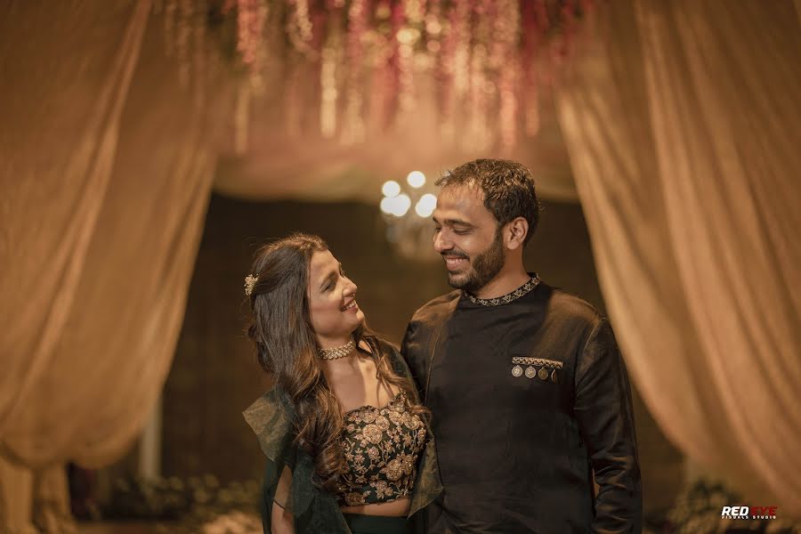 Свадебный фотограф Santosh Bhagat (redeyestudio). Фотография от 25 июля 2019