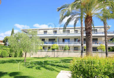 Apartment with terrace and pool 19