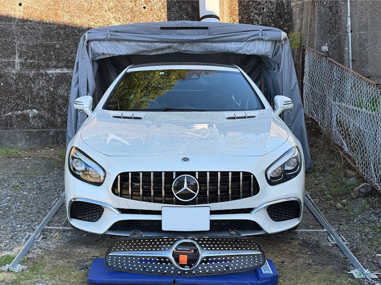 SLの顔面アップ選手権・パナメリカーナグリル・GTRグリル・AMGグリル・SL400グランドエディションに関するカスタム事例の投稿画像1枚目
