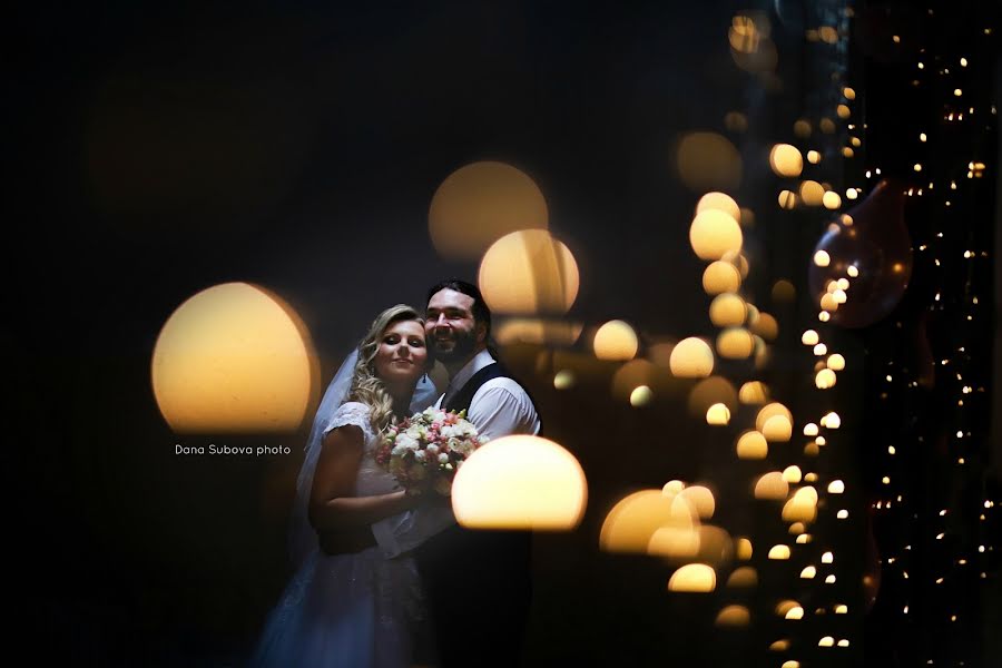 Fotografo di matrimoni Dana Šubová (ubov). Foto del 15 aprile 2018