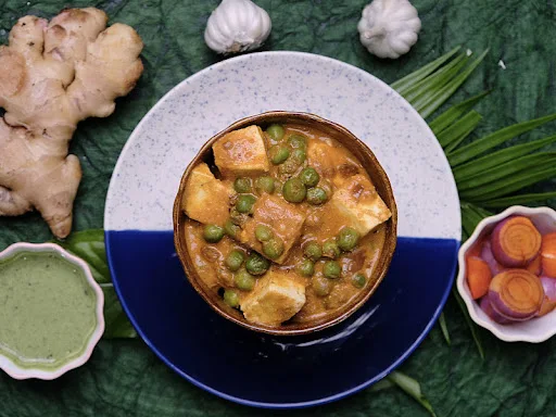 Matar Paneer