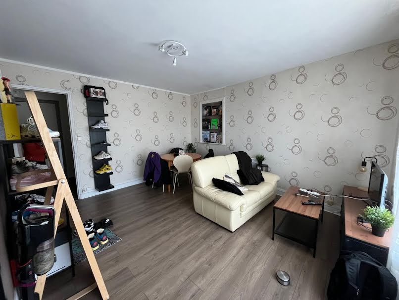 Location  appartement 1 pièce 42 m² à Limoges (87000), 495 €