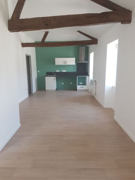 Location  appartement 2 pièces 45 m² à Geaune (40320), 476 €