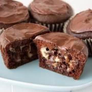 Chocolate Cheesecake Filled Cupcakes