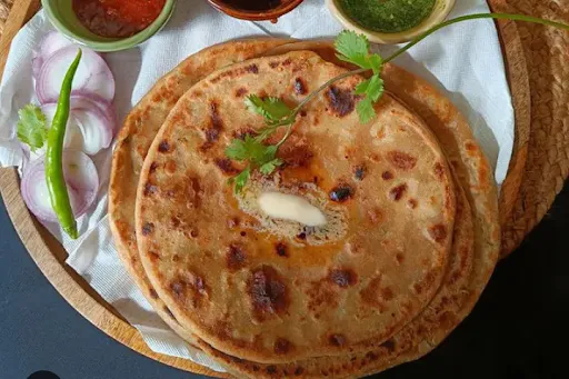 Pyaz Tamatar Paratha