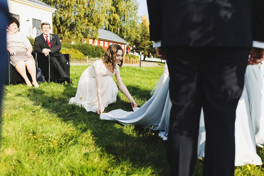 Fotógrafo de casamento Anna Pticyna (keepmomentsru). Foto de 2 de julho 2018