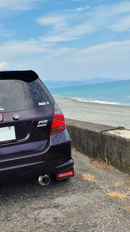フィットのドライブ・海と愛車・湖・エロムラサキ・紫系男子に関するカスタム事例の投稿画像12枚目