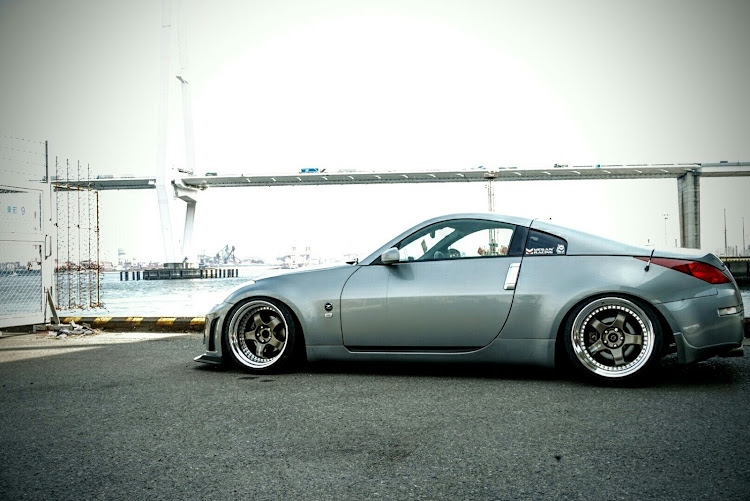 フェアレディZのZ33・夜の為に昼行く・チンこすっちゃう・チンスポ・こすっちゃうに関するカスタム事例の投稿画像1枚目
