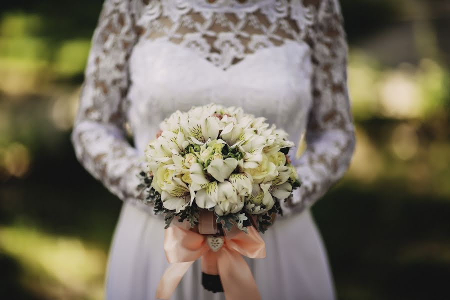 Fotógrafo de bodas Oleg Ovchinnikov (ovchinnikov). Foto del 16 de octubre 2015