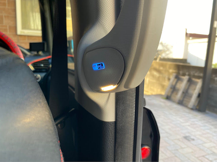ヴォクシーの洗車・ピュアキーパー・Comfort-Buttonに関するカスタム事例の投稿画像5枚目