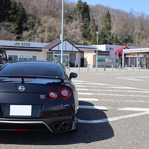 NISSAN GT-R R35