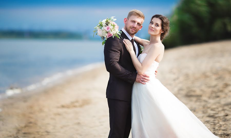 Fotógrafo de casamento Evgeniy Zavrazhnov (dreamerchel). Foto de 14 de setembro 2017