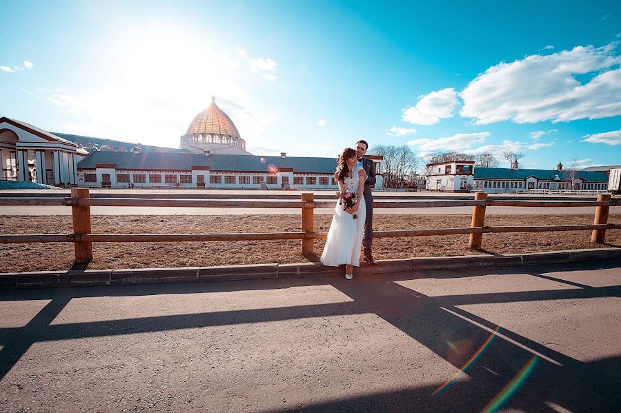 Fotógrafo de casamento Elizaveta Svetilova (steiren). Foto de 15 de abril 2018