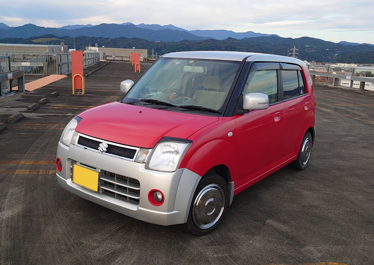 アルトのウルトラマンアルト・愛車プロフ・画像更新に関するカスタム事例の投稿画像1枚目