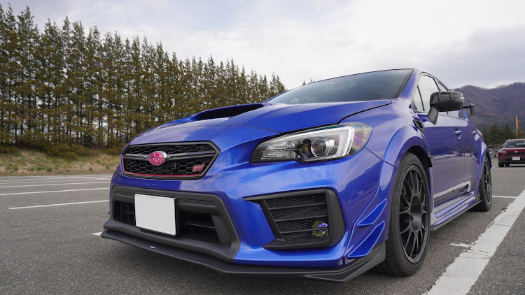 WRX STIのRA-R・ワイドフェンダー・CTEKに関するカスタム事例の投稿画像4枚目