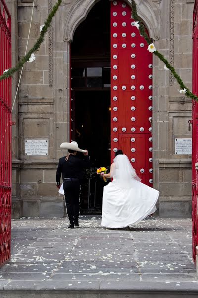 Bryllupsfotograf Luis Céspedes (luiscespedes). Bilde av 12 april 2015