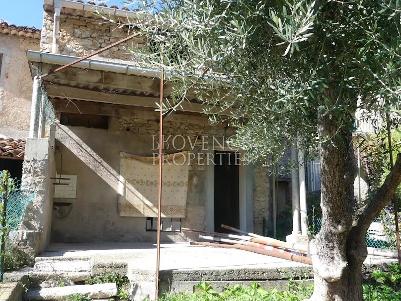 Vente maison 4 pièces 91 m² à Correns (83570), 110 000 €