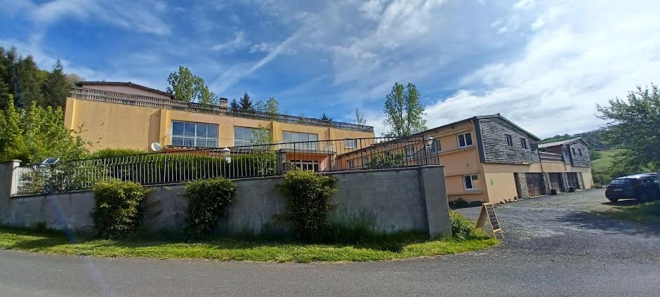 Vente appartement 2 pièces 32 m² à Neuvéglise-sur-Truyère (15260), 25 000 €