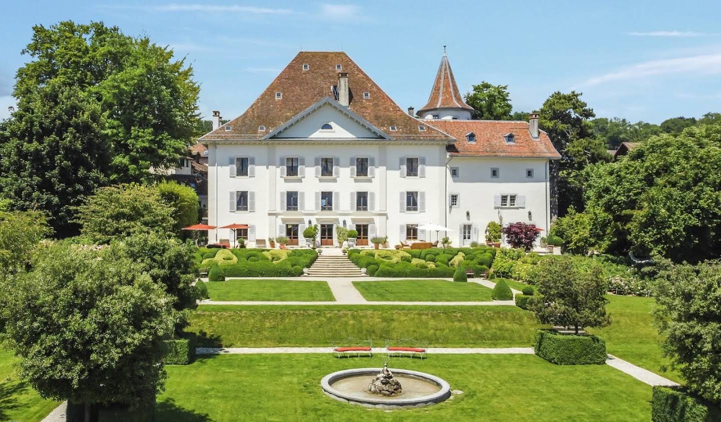 House with garden and terrace Begnins