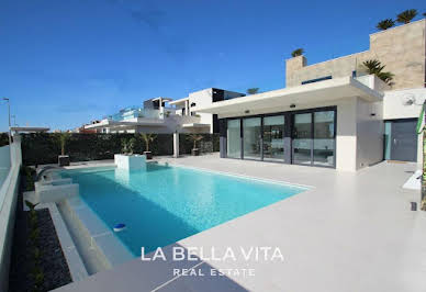 Villa with pool and terrace 2