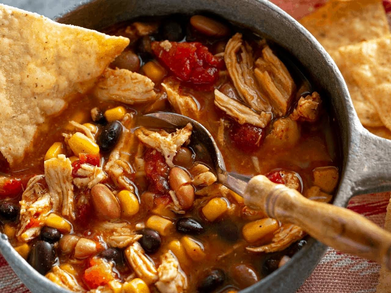 Trisha Yearwood's Black Bean Chili and Rice