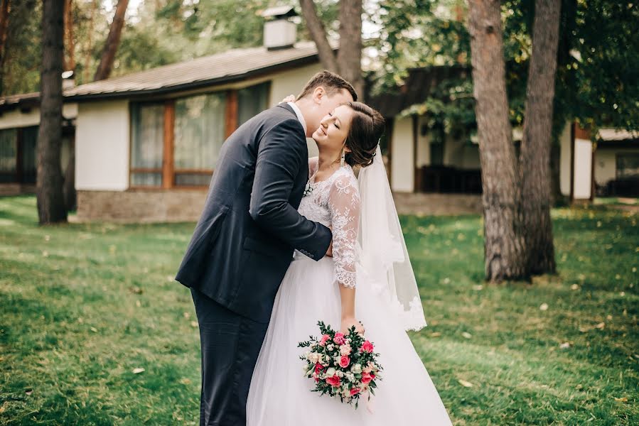 Fotógrafo de casamento Olga Cheverda (olgacheverda). Foto de 17 de outubro 2017