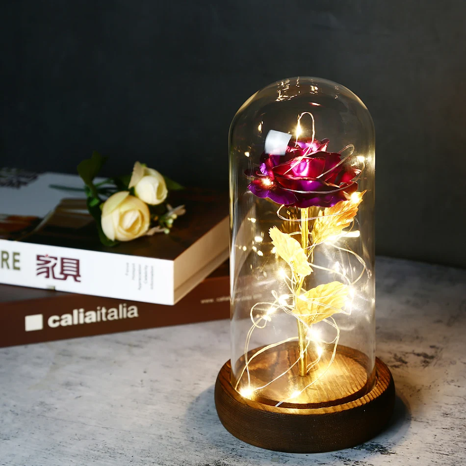 Valentijnsdag cadeau gouden folie rozenlamp glazen deksel ornament geschenkverpakking. Een blijvende romantische herinnering.