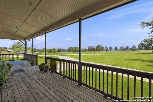 Maison avec piscine et jardin 4