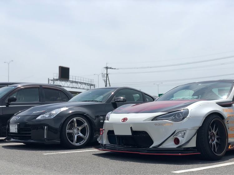 フェアレディZの86・ロケバニ・ホリデースタイル・ドライブに関するカスタム事例の投稿画像1枚目
