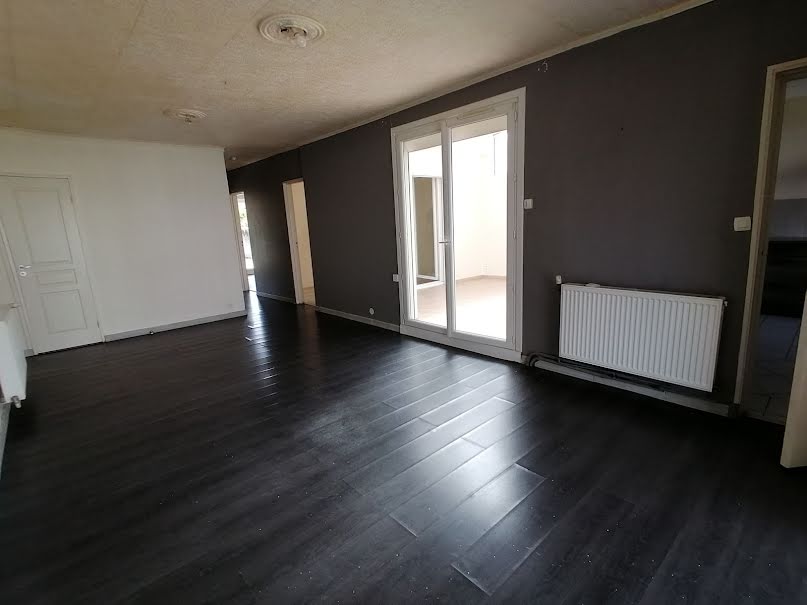 Vente maison 5 pièces 107 m² à Poitiers (86000), 199 900 €