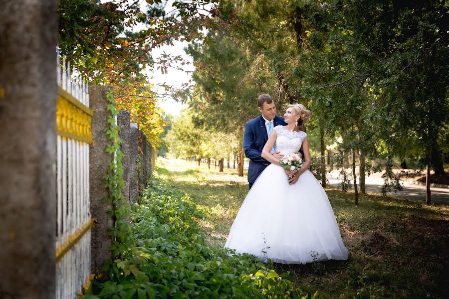 Fotografo di matrimoni Olga Pavlova (studiopr). Foto del 1 novembre 2016