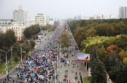 People attend an opposition rally to reject the presidential election results and to protest against the inauguration of Belarusian President Alexander Lukashenko in Minsk, Belarus September 27, 2020. 