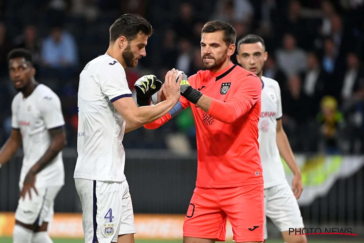 Hoedt is tevreden met hoe het staat bij Anderlecht na vijfde clean sheet: "Het is moeilijk scoren tegen ons"