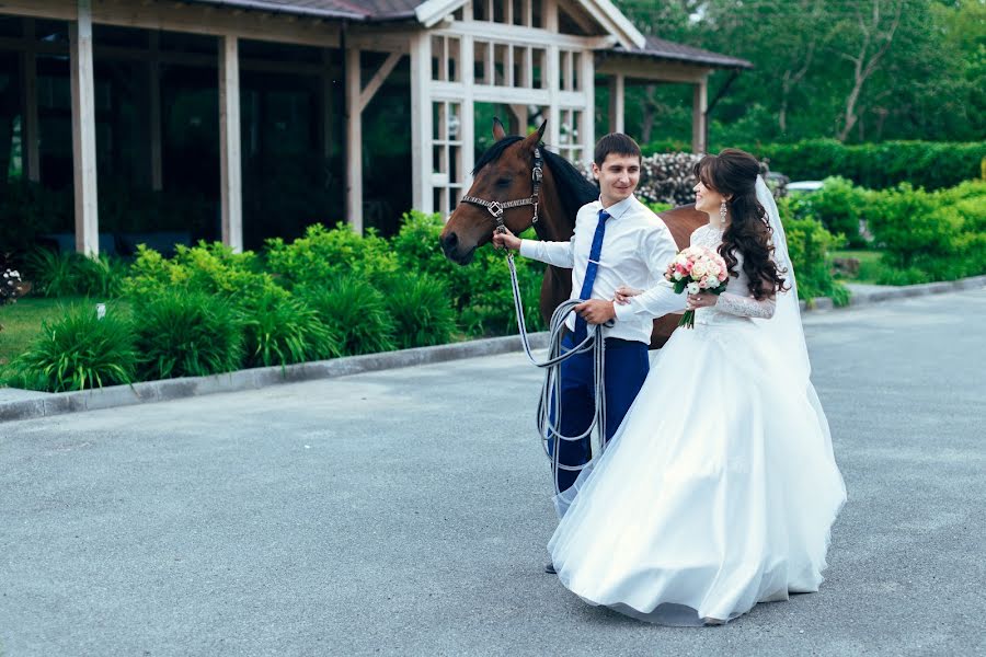 Wedding photographer Pavel Lestev (pavellestev). Photo of 30 July 2016