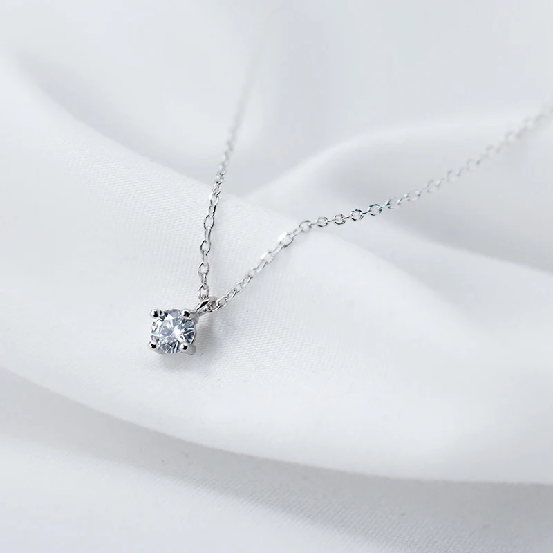 Zilveren Ketting met Ketting voor Dames en Meisjes Klassiek Design Duurzame en Elegante Sieraden Perfect Cadeau.